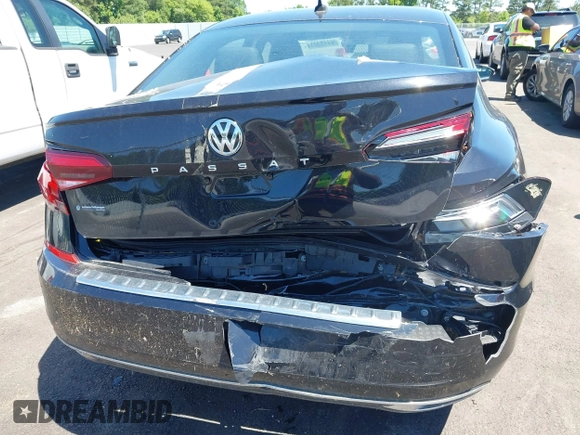 2021 Volkswagen Passat SE z VIN 1VWSA7A30MC003988, wystawiony jako IAAI lot #42238431 z przebiegiem 43 208 mil mil oraz . Historia ofert i sprzedaży dostępna na DreamBid. Obrazek 19.