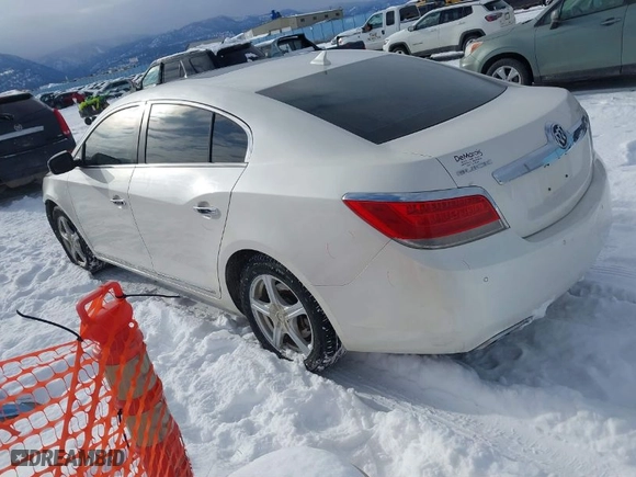 2013 Buick LaCrosse Touring with VIN 1G4GJ5G38DF264087, listed as a IAAI auction lot 41517158 with 175,662 mi miles. Bid and sale history available at carsss.com. Image 3.