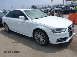 2015 Audi A4 Premium Plus z VIN WAUEFAFL4FN005738, wystawiony jako IAAI lot #42461324 z przebiegiem Nie podano mil oraz . Historia ofert i sprzedaży dostępna na DreamBid. Obrazek 1.