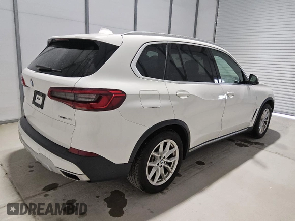 2019 BMW X5 xDrive40i with VIN 5UXCR6C5XKLL04806, listed as a Copart auction lot 63689815 with 70,108 mi miles and Clean title. Bid and sale history available at DreamBid. Image 3.
