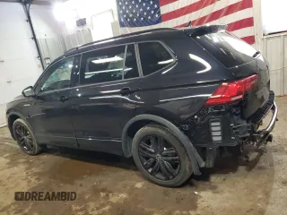 2022 Volkswagen Tiguan SE R-Line Black with VIN 3VV8B7AX8NM102055, listed as a Copart auction lot 47085015 with 20,007 mi miles and Salvage Title. Bid and sale history available at DreamBid. Image 2.