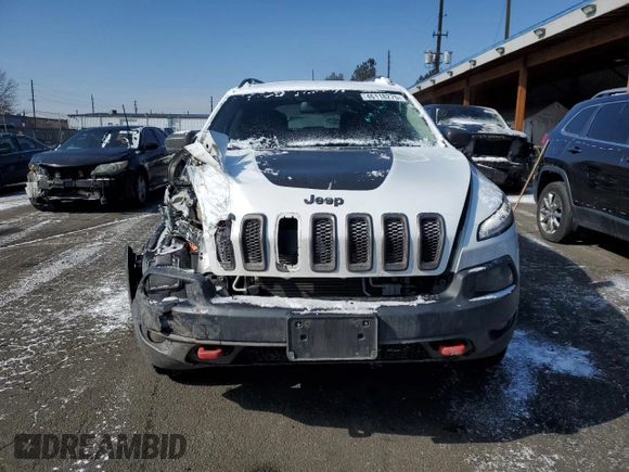 2018 Jeep Cherokee Trailhawk with VIN 1C4PJMBB6JD545342, listed as a Copart auction lot 46118275 with 76,221 mi miles and Salvage title. Bid and sale history available at DreamBid. Image 5.