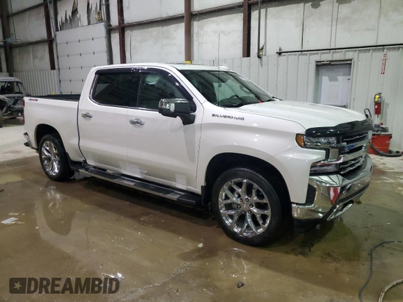 2020 Chevrolet Silverado 1500 LTZ with VIN 3GCUYGED4LG331937, listed as a Copart auction lot 45133695 with 38,065 mi miles and Salvage Title. Bid and sale history available at DreamBid. Image 4.