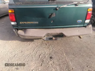 1996 Ford Explorer XL с VIN 1FMDU32X0TUA49001, выставлен на аукционе IAAI как лот 38337715 с пробегом 240 331 миль миль и . История ставок и продаж доступна на DreamBid. Изображение 6.
