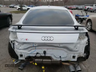 2019 Audi TTS z VIN TRUA1AFV4K1002525, wystawiony jako Copart lot #76539453 z przebiegiem 25 449 mil mil oraz Szkody całkowita. Historia ofert i sprzedaży dostępna na DreamBid. Obrazek 6.