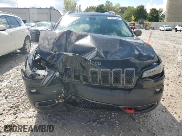 2019 Jeep Cherokee Trailhawk with VIN 1C4PJMBX6KD189200, listed as a Copart auction lot 72857494 with 98,329 mi miles and Clean Title. Bid and sale history available at DreamBid. Image 5.