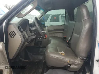 2009 Ford F-250 XL z VIN 1FTNF20549EB23067, wystawiony jako Copart lot #58130505 z przebiegiem 179 156 mil mil oraz Szkoda całkowita • Salvage title. Historia ofert i sprzedaży dostępna na DreamBid. Obrazek 7.