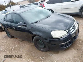 2007 Volkswagen Jetta 2.5 z VIN 3VWPG71K97M177895, wystawiony jako IAAI lot #41496671 z przebiegiem 235 708 mil mil oraz . Historia ofert i sprzedaży dostępna na DreamBid. Obrazek 1.