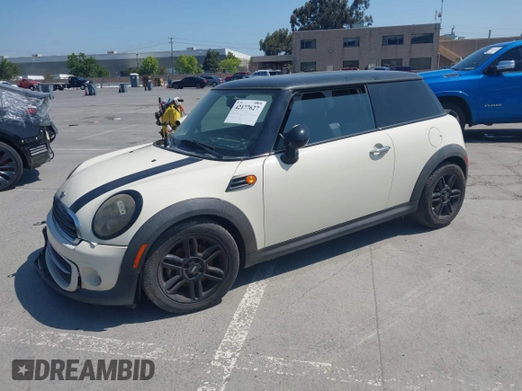 2012 MINI Hardtop with VIN WMWSU3C57CT185623, listed as a IAAI auction lot 42177627 with 159,596 mi miles and . Bid and sale history available at DreamBid. Image 2.