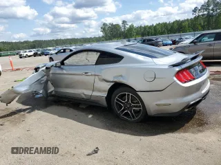 2022 Ford Mustang GT z VIN 1FA6P8CF1N5142149, wystawiony jako Copart lot #54488195 z przebiegiem 30 052 mil mil oraz Szkoda całkowita • Salvage title. Historia ofert i sprzedaży dostępna na DreamBid. Obrazek 2.