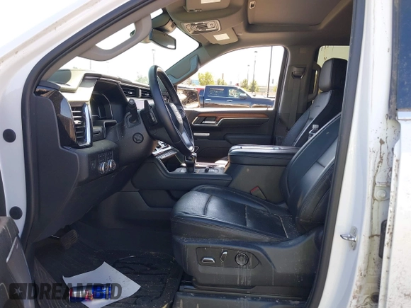 2022 GMC Sierra 1500 with VIN 3GTUUGETXNG640009, listed as a IAAI auction lot 41626847 with 43,537 mi miles and . Bid and sale history available at DreamBid. Image 5.