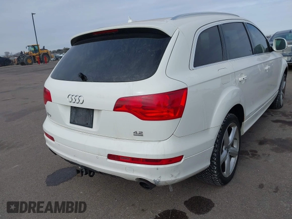 2008 Audi Q7 4.2L Premium with VIN WA1EV74L28D067833, listed as a IAAI auction lot 41541882 with 1 mi miles. Bid and sale history available at carsss.com. Image 6.