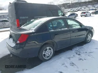 2005 Saturn ION ION 2 z VIN 1G8AJ54F05Z102232, wystawiony jako IAAI lot #41553732 z przebiegiem 122 758 mil mil oraz . Historia ofert i sprzedaży dostępna na DreamBid. Obrazek 4.