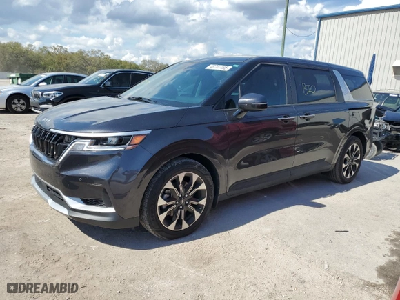 2023 Kia Carnival EX with VIN KNDNC5H31P6241873, listed as a Copart auction lot 46707495 with 33,871 mi miles and Salvage Title. Bid and sale history available at carsss.com. Image 1.