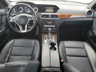 2014 Mercedes-Benz C 250 Sport с VIN WDDGF4HB0ER312144, выставлен на аукционе Copart как лот 56559655 с пробегом 119 702 миль миль и Списание • Salvage title. История ставок и продаж доступна на DreamBid. Изображение 8.