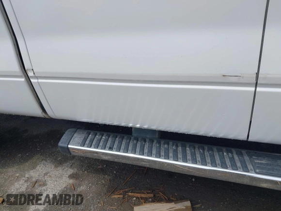 2011 Ford F-150 XLT with VIN 1FTFW1ET3BFD32855, listed as a IAAI auction lot 42540767 with 409,877 mi miles and . Bid and sale history available at DreamBid. Image 6.