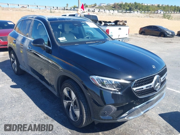 2024 Mercedes-Benz GLC 300 z VIN W1NKM4HBXRF159332, wystawiony jako IAAI lot #41529147 z przebiegiem 4 322 mil mil oraz . Historia ofert i sprzedaży dostępna na DreamBid. Obrazek 1.