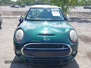 2015 MINI Hardtop S z VIN WMWXP7C50F2A38545, wystawiony jako IAAI lot #42253944 z przebiegiem 74 395 mil mil oraz . Historia ofert i sprzedaży dostępna na DreamBid. Obrazek 12.