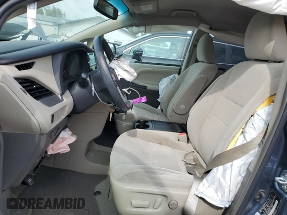 2015 Toyota Sienna LE AAS с VIN 5TDKK3DC8FS554952, выставлен на аукционе Copart как лот 54992385 с пробегом 98 399 миль миль и Списание • Salvage title. История ставок и продаж доступна на DreamBid. Изображение 7.