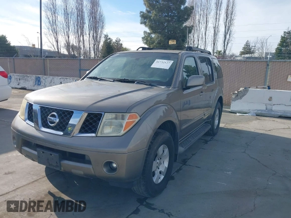 2005 Nissan Pathfinder SE z VIN 5N1AR18W95C765573, wystawiony jako IAAI lot #41732127 z przebiegiem 294 980 mil mil oraz . Historia ofert i sprzedaży dostępna na DreamBid. Obrazek 6.