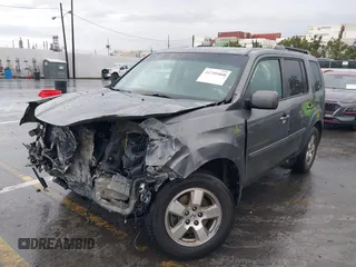 2011 Honda Pilot EX with VIN 5FNYF3H49BB026174, listed as a IAAI auction lot 41795460 with 201,488 mi miles and . Bid and sale history available at carsss.com. Image 17.