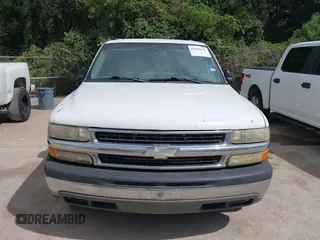 2003 Chevrolet Tahoe LS with VIN 1GNEC13V73R260171, listed as a IAAI auction lot 42582419 with 270,072 mi miles and . Bid and sale history available at DreamBid. Image 6.