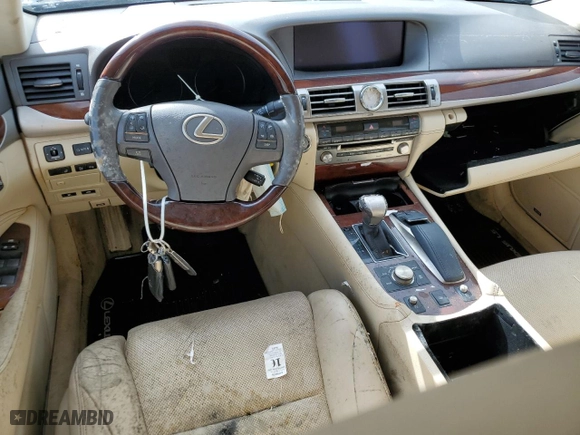 2014 Lexus LS 460 with VIN JTHBL5EF6E5131050, listed as a Copart auction lot 74003874 with 0 mi miles and Non Repairable. Bid and sale history available at carsss.com. Image 8.