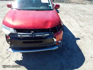 2016 Mitsubishi Outlander SE with VIN JA4AD3A38GZ052690, listed as a IAAI auction lot 41698863 with 104,537 mi miles. Bid and sale history available at carsss.com. Image 6.