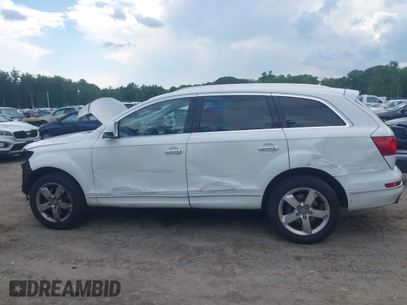 2015 Audi Q7 Premium Plus with VIN WA1LGAFE3FD008123, listed as a IAAI auction lot 42524845 with 94,785 mi miles and . Bid and sale history available at DreamBid. Image 15.