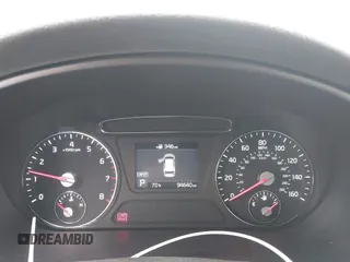 2019 Kia Sorento LX z VIN 5XYPG4A36KG438741, wystawiony jako IAAI lot #42384999 z przebiegiem 94 640 mil mil oraz . Historia ofert i sprzedaży dostępna na DreamBid. Obrazek 16.