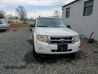 2012 Ford Escape XLT z VIN 1FMCU9DG9CKC69762, wystawiony jako Copart lot #49104075 z przebiegiem 92 937 mil mil oraz Szkoda całkowita • Salvage title. Historia ofert i sprzedaży dostępna na DreamBid. Obrazek 14.