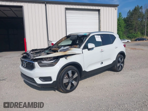 2020 Volvo XC40 Momentum with VIN YV4162UK1L2262562, listed as a IAAI auction lot 41437307 with Not Provided miles and . Bid and sale history available at DreamBid. Image 2.