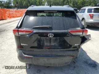 2022 Toyota RAV4 XLE with VIN 2T3W1RFV1NC174758, listed as a Copart auction lot 58006435 with 31,370 mi miles and Salvage title. Bid and sale history available at DreamBid. Image 6.