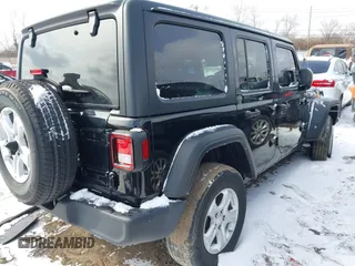 2022 Jeep Wrangler Unlimited Sport S with VIN 1C4HJXDN3NW132849, listed as a IAAI auction lot 41611023 with 47,770 mi miles. Bid and sale history available at carsss.com. Image 4.