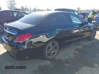 2019 Mercedes-Benz C 43 AMG z VIN 55SWF6EB1KU285008, wystawiony jako IAAI lot #41743022 z przebiegiem 83 640 mil mil oraz . Historia ofert i sprzedaży dostępna na DreamBid. Obrazek 4.