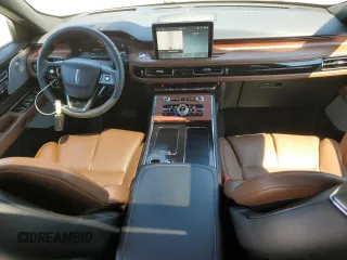2022 Lincoln Aviator Reserve with VIN 5LM5J7XC3NGL21744, listed as a Copart auction lot 62887815 with 33,714 mi miles and Salvage title. Bid and sale history available at DreamBid. Image 8.