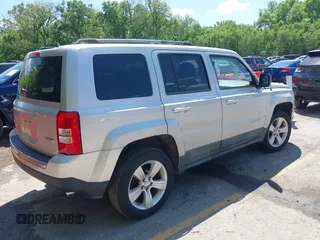 2011 Jeep Patriot Latitude X with VIN 1J4NF4GB3BD172354, listed as a IAAI auction lot 42189978 with 147,266 mi miles and . Bid and sale history available at DreamBid. Image 4.