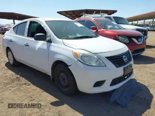2014 Nissan Versa S Plus with VIN 3N1CN7AP7EL816008, listed as a IAAI auction lot 41991082 with Not Provided miles. Bid and sale history available at carsss.com. Image 1.