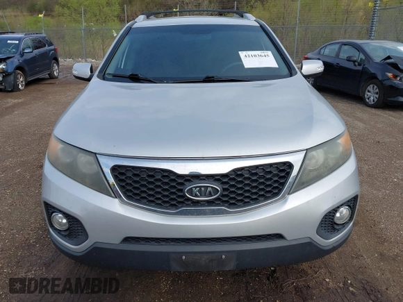 2012 Kia Sorento LX with VIN 5XYKT4A61CG215217, listed as a IAAI auction lot 42103645 with 200,758 mi miles. Bid and sale history available at carsss.com. Image 6.