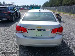 2015 Chevrolet Cruze LT with VIN 1G1PE5SB6F7247298, listed as a IAAI auction lot 41850387 with 83,640 mi miles. Bid and sale history available at carsss.com. Image 15.