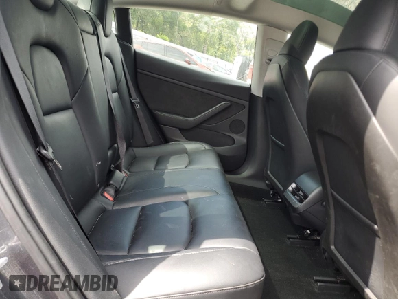 2023 Tesla Model 3 z VIN 5YJ3E1EA1PF692481, wystawiony jako Copart lot #61764165 z przebiegiem 22 649 mil mil oraz Szkoda całkowita • Salvage title. Historia ofert i sprzedaży dostępna na DreamBid. Obrazek 10.