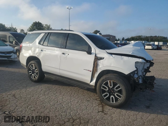 2021 GMC Yukon AT4 with VIN 1GKS2CKD7MR304131, listed as a Copart auction lot 67083384 with 44,714 mi miles and Salvage Title. Bid and sale history available at carsss.com. Image 4.