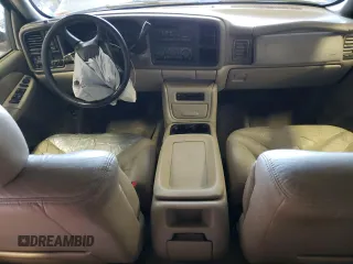 2000 GMC Yukon SLT with VIN 1GKEK13T4YJ198913, listed as a Copart auction lot 67958364 with 0 mi miles and Salvage Title. Bid and sale history available at carsss.com. Image 8.