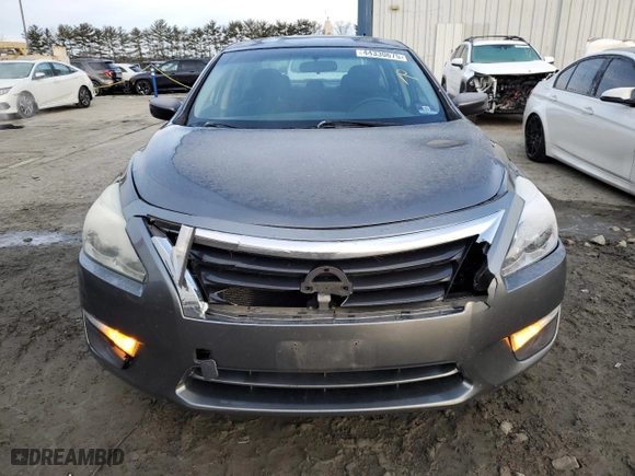 2015 Nissan Altima 2.5 S with VIN 1N4AL3AP3FN921056, listed as a Copart auction lot 44330675 with 236,832 mi miles and Salvage Title. Bid and sale history available at carsss.com. Image 5.