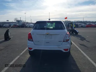2019 Chevrolet Trax LS with VIN 3GNCJNSB5KL242561, listed as a IAAI auction lot 41662487 with 38,209 mi miles. Bid and sale history available at carsss.com. Image 16.