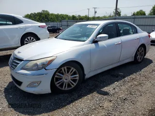 2014 Hyundai Genesis 3.8L z VIN KMHGC4DD8EU260913, wystawiony jako Copart lot #58198925 z przebiegiem 126 236 mil mil oraz Szkoda całkowita • Salvage title. Historia ofert i sprzedaży dostępna na DreamBid. Obrazek 1.
