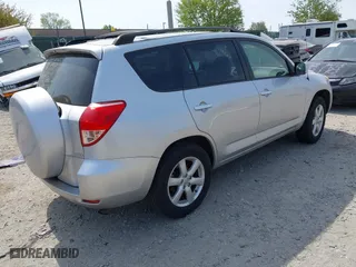 2008 Toyota RAV4 Ltd with VIN JTMBD31V486074748, listed as a IAAI auction lot 42121498 with 220,597 mi miles. Bid and sale history available at carsss.com. Image 4.