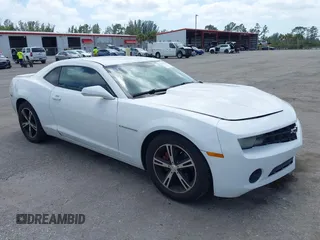 2011 Chevrolet Camaro 2LS z VIN 2G1FA1ED9B9208677, wystawiony jako IAAI lot #42114019 z przebiegiem 126 808 mil mil oraz . Historia ofert i sprzedaży dostępna na DreamBid. Obrazek 1.
