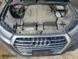 2017 Audi Q7 Prestige with VIN WA1WAAF78HD042528, listed as a Copart auction lot 50681035 with 91,706 mi miles and Clean Title. Bid and sale history available at carsss.com. Image 12.