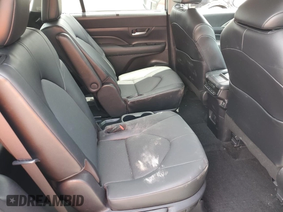 2024 Toyota Highlander XLE z VIN 5TDAAAA58RS001022, wystawiony jako Copart lot #56607315 z przebiegiem 10 763 mil mil oraz Szkoda całkowita • Salvage title. Historia ofert i sprzedaży dostępna na DreamBid. Obrazek 11.